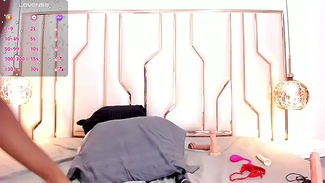 MiaaWestt online show from February 3, 2:53 am