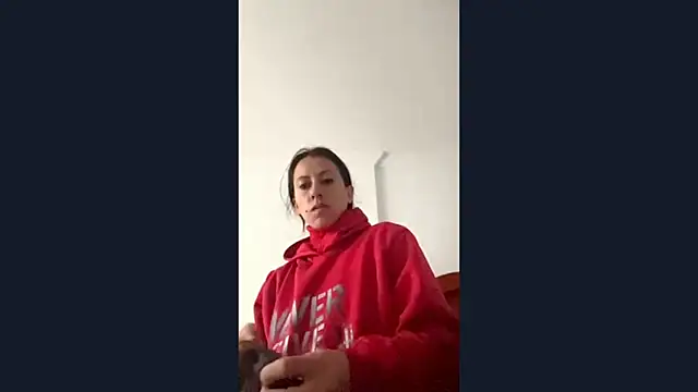 Snapshot of Biancamirage3 chatting on December 5, 8:06 pm Biancamirage3 online show from December 5, 8:06 pm