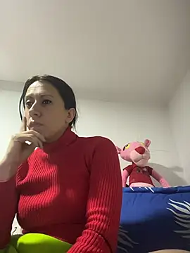 Snapshot of Biancamirage3 chatting on December 5, 12:32 am Biancamirage3 online show from December 5, 12:32 am