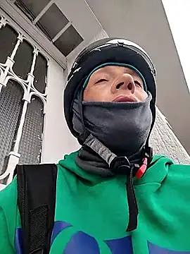 Shantey Laurent online show from January 15, 12:30 pm