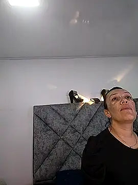 Shantey Laurent online show from November 27, 12:05 pm