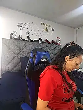 Shantey Laurent online show from March 11, 1:16 pm