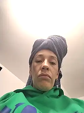 Shantey Laurent online show from October 31, 10:45 am