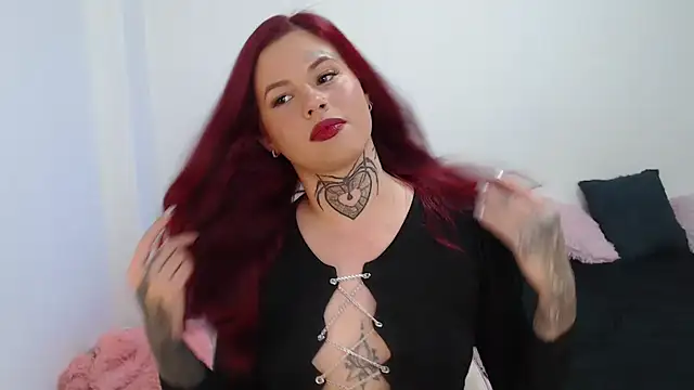 Snapshot of Maddy_Vicius19 chatting on October 2, 11:52 pm Maddy Vicius19 online show from October 2, 11:52 pm