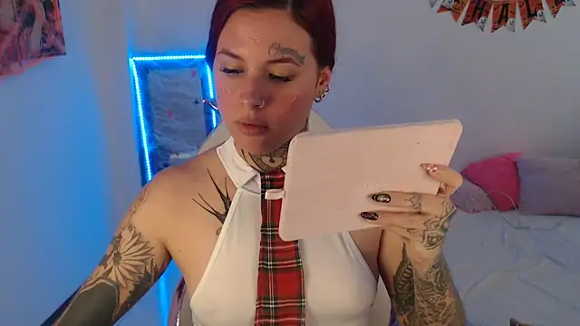 Snapshot of Maddy_Vicius19 chatting on October 20, 8:20 pm Maddy Vicius19 online show from October 20, 8:20 pm