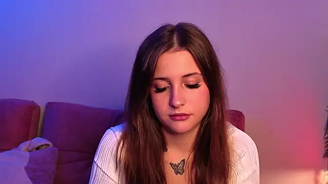 LoveSeekins online show from October 22, 7:35 pm