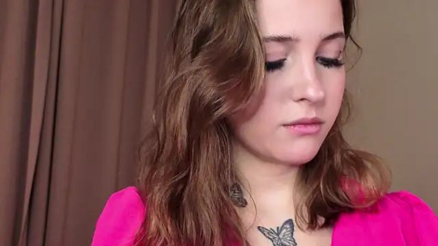 LoveSeekins online show from March 3, 7:10 pm