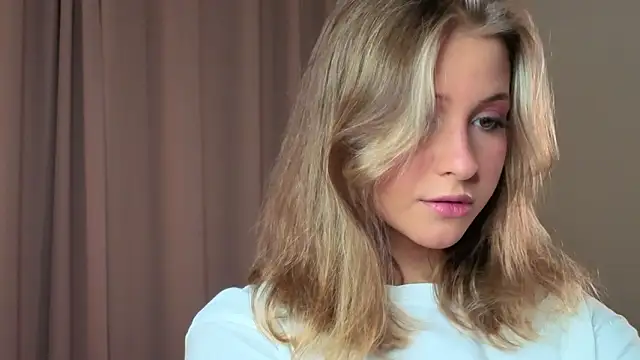 LoveSeekins online show from March 22, 7:04 pm