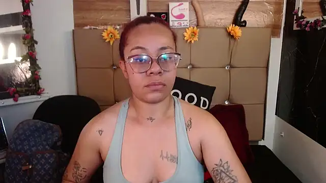 MIA  SPENCER online show from March 5, 6:15 pm