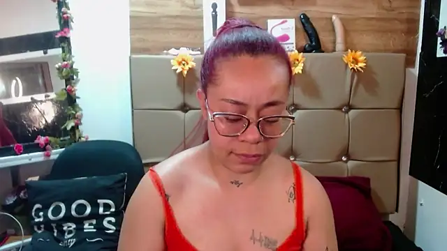 MIA  SPENCER online show from October 3, 6:09 pm