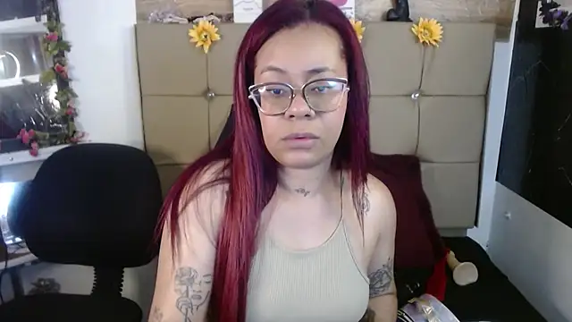 MIA  SPENCER online show from November 21, 9:03 pm