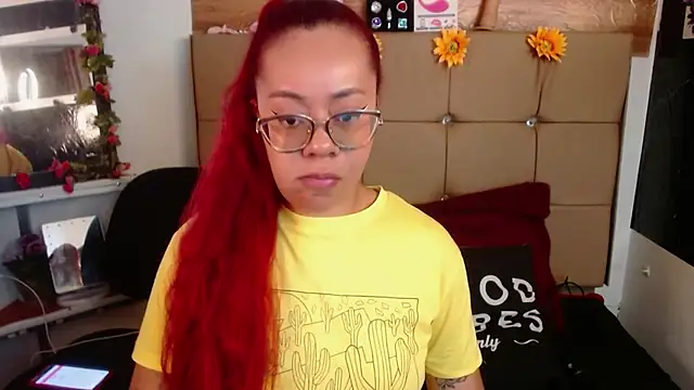 MIA  SPENCER online show from November 6, 9:08 pm