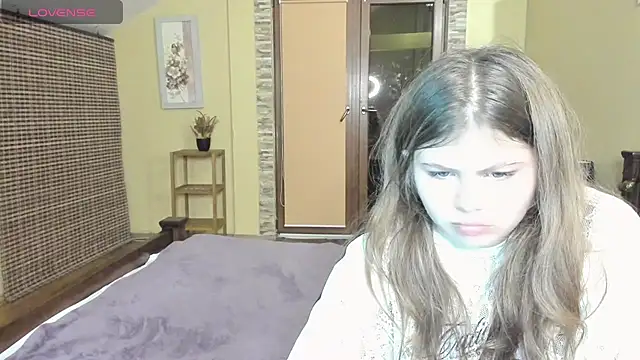 Lilly Jess online show from October 17, 6:53 pm