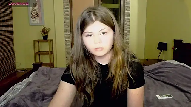 Lilly Jess online show from October 9, 6:30 pm