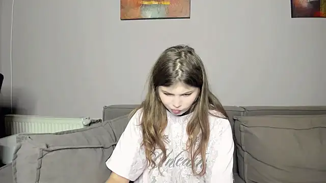 Lilly Jess online show from November 23, 7:24 pm