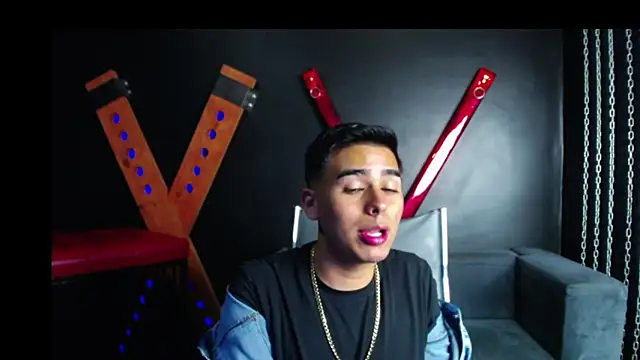 Snapshot of Matthewlodge chatting on October 30, 4:15 pm Matthewlodge online show from October 30, 4:15 pm