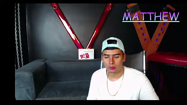 Snapshot of Matthewlodge chatting on October 23, 2:38 pm Matthewlodge online show from October 23, 2:38 pm