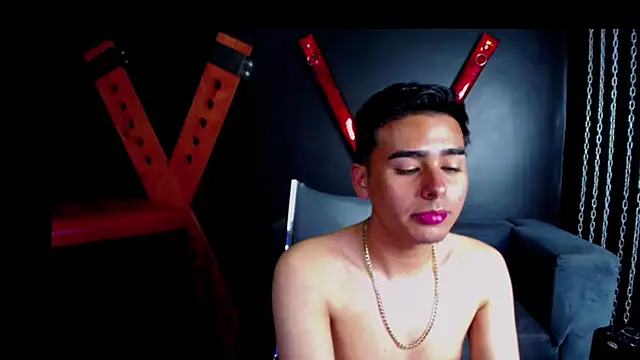 Snapshot of Matthewlodge chatting on November 5, 1:47 pm Matthewlodge online show from November 5, 1:47 pm