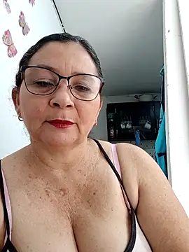 Snapshot of marfil_milf chatting on October 1, 3:05 pm marfil milf online show from October 1, 3:05 pm