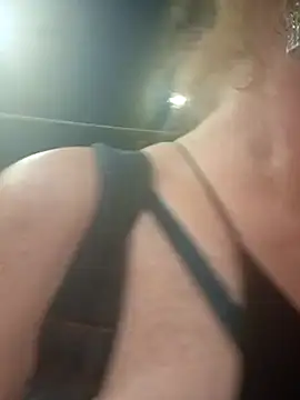 nakedgarbageperson online show from June 19, 5:02 am