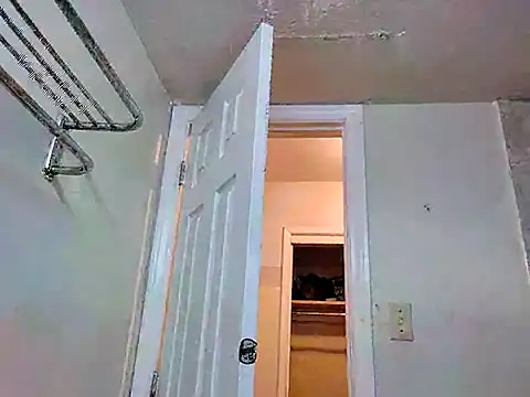 nakedgarbageperson online show from July 10, 9:31 am
