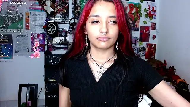 carolinerue online show from April 14, 3:44 am