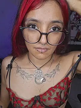 carolinerue online show from July 19, 12:52 am