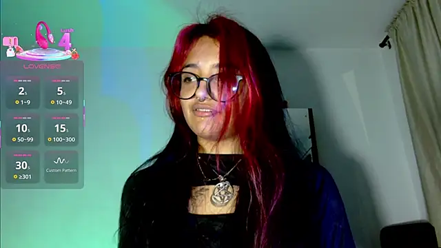 carolinerue online show from February 8, 9:29 am