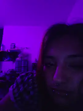 carolinerue online show from May 7, 4:39 am