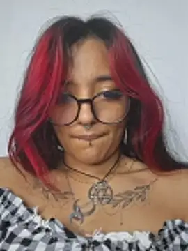 carolinerue online show from June 1, 8:03 am