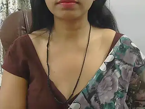 MISS SOMIYA online show from May 7, 3:48 pm
