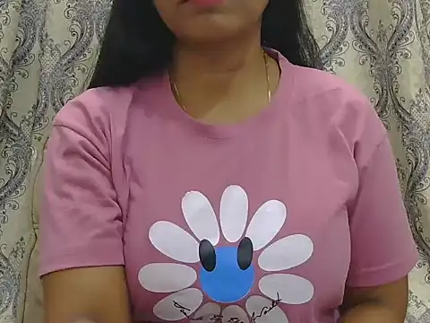 MISS SOMIYA online show from December 21, 5:03 pm