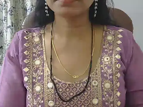 MISS SOMIYA online show from April 12, 4:32 pm