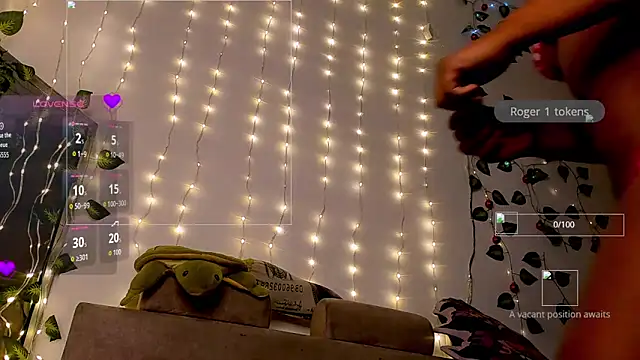 GiuliaCash online show from November 21, 2:27 pm