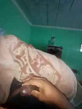 Snapshot of Desus9 chatting on November 18, 5:00 am Desus9 online show from November 18, 5:00 am