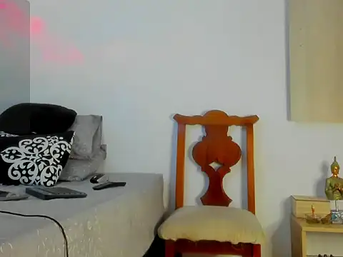 Snapshot of Dusan_greyy chatting on October 16, 4:43 am Dusan greyy online show from October 16, 4:43 am