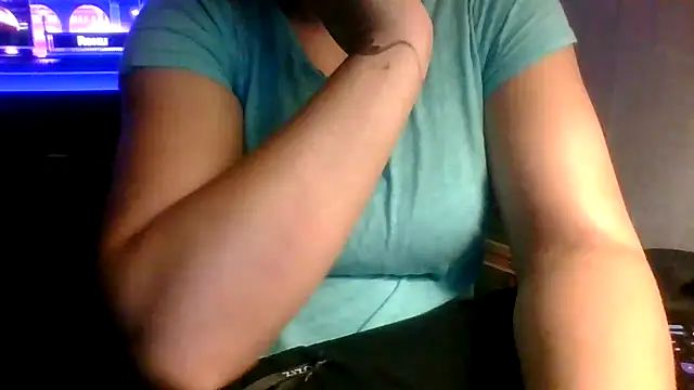 Snapshot of Gabbygade chatting on September 17, 7:32 am Gabbygade online show from September 17, 7:32 am