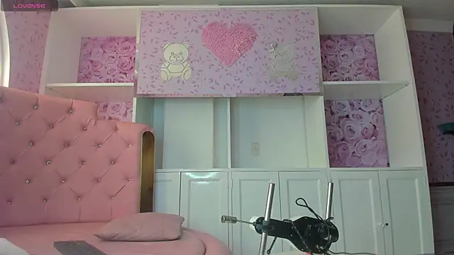 Teffy Cute  online show from October 13, 3:13 pm