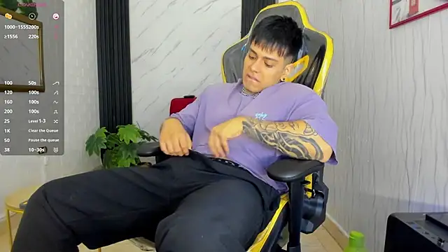 Snapshot of xKevyn chatting on September 24, 12:22 pm xKevyn online show from September 24, 12:22 pm