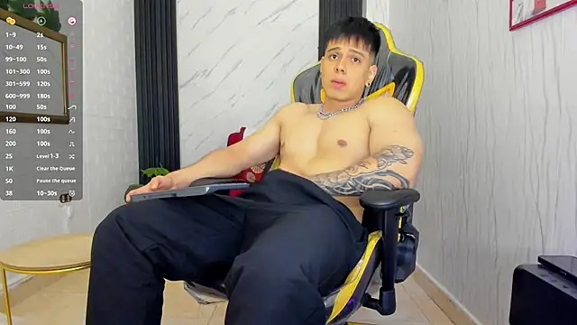 Snapshot of xKevyn chatting on September 21, 12:32 pm xKevyn online show from September 21, 12:32 pm