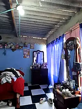 Snapshot of Misshot_01 chatting on October 18, 4:09 pm Misshot 01 online show from October 18, 4:09 pm