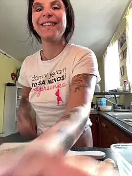 Brutecia2002 online show from March 6, 6:52 am