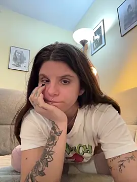 Snapshot of Brutecia2002 chatting on March 3, 10:55 am Brutecia2002 online show from March 3, 10:55 am