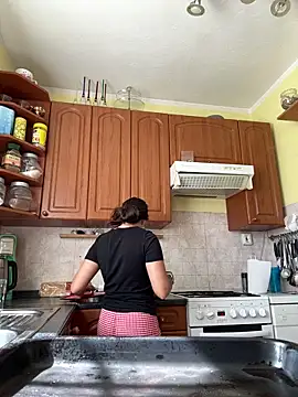 Brutecia2002 online show from April 3, 10:43 am