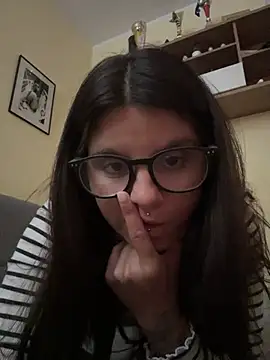 Brutecia2002 online show from March 30, 9:44 am