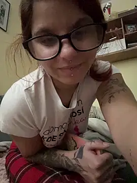 Snapshot of Brutecia2002 chatting on December 13, 8:04 pm Brutecia2002 online show from December 13, 8:04 pm