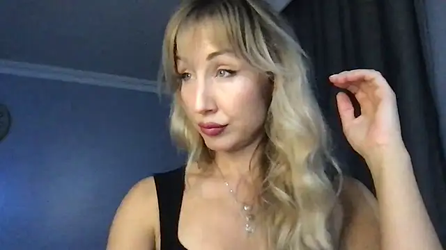 Pyrelissa online show from December 1, 6:20 pm