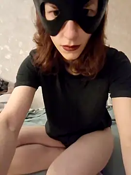 SecretIna online show from February 13, 9:15 pm