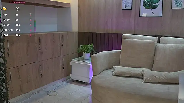 Snapshot of sarabelmont chatting on September 23, 12:01 pm sarabelmont online show from September 23, 12:01 pm