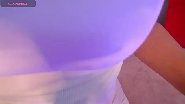 Snapshot of AmbarBega chatting on September 12, 11:54 am AmbarBega online show from September 12, 11:54 am